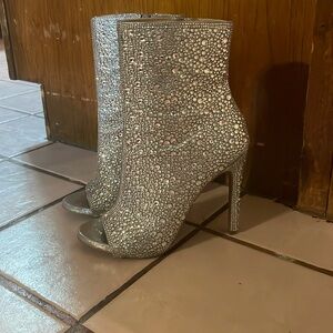 Women’s heels. Size 7.